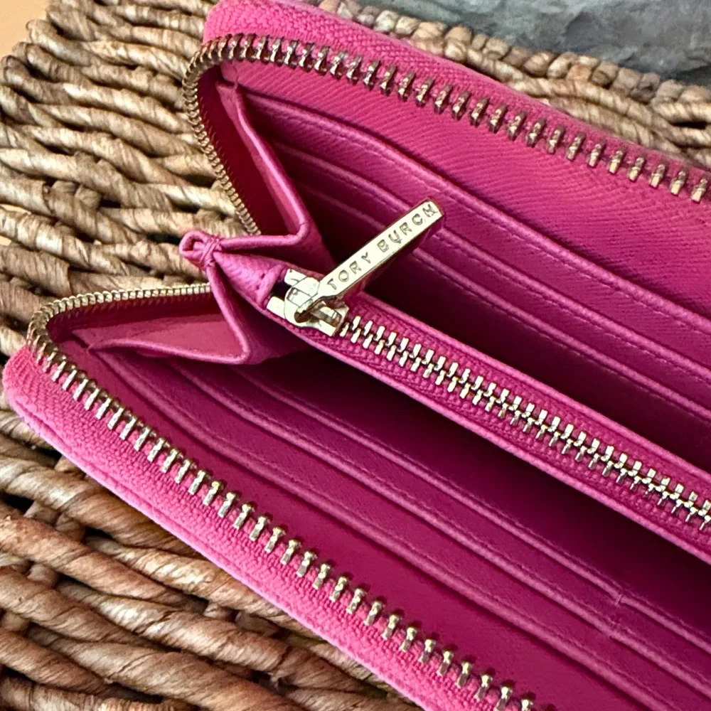 Tory Burch Robinson Pink Saffiano Leather zip around Continental Wallet